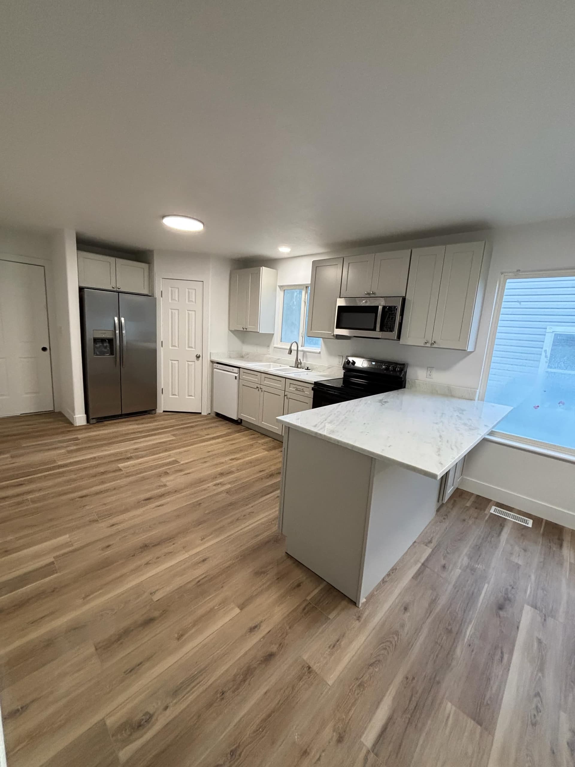 Modern Kitchen Glamour in Saratoga Springs image